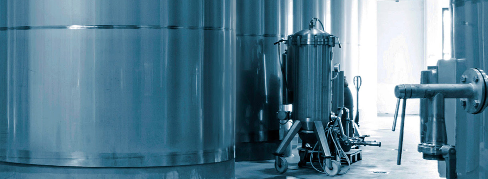 Grâce à son approche enviroresponsable du traitement de surface des métaux, Kemplus rend le nettoyage et la restauration de l’acier inoxydable plus sécuritaires, plus ingénieux et plus faciles. Nos produits de décapage et de passivation sont soigneusement